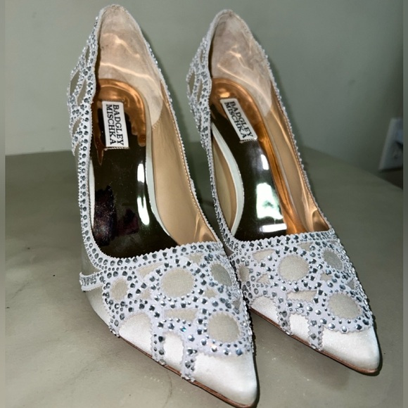 Badgley Mischka Embellished Pointed-Toe Bridal Pumps – White/Silver - Picture 4 of 4